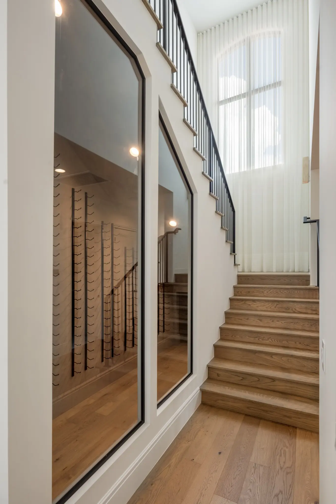 Fotografia de cortinas sob medida da Maza Decor em casa modelo no Bella Collina